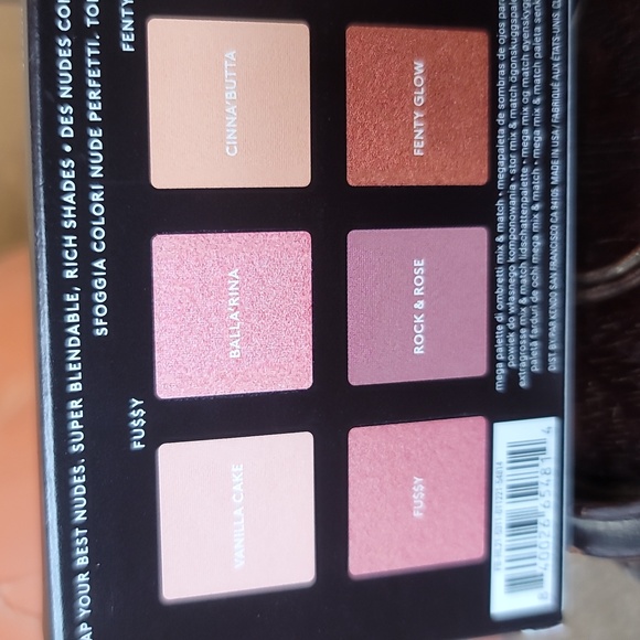 FENTY Beauty Bomb Posse eye shadow pallette - Picture 4 of 5